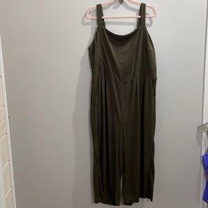 Torrid Romper size 2 olive green